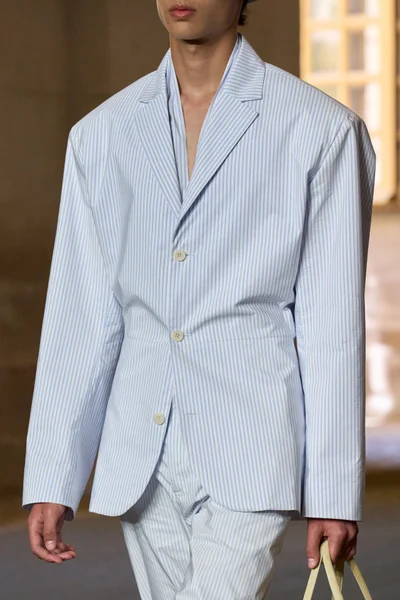 Look 26